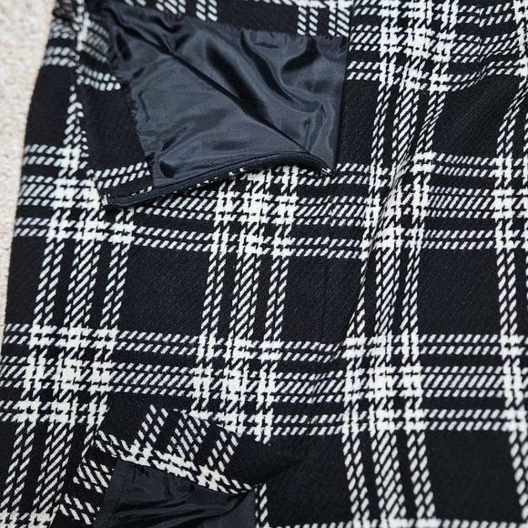 Talbots skirt size 6 black and white - Picture 3 of 3